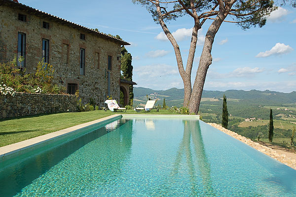 Villa Cantine in Tuscany